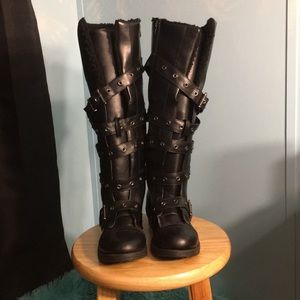 Black Sherpa Lined Knee-High Buckle Boots